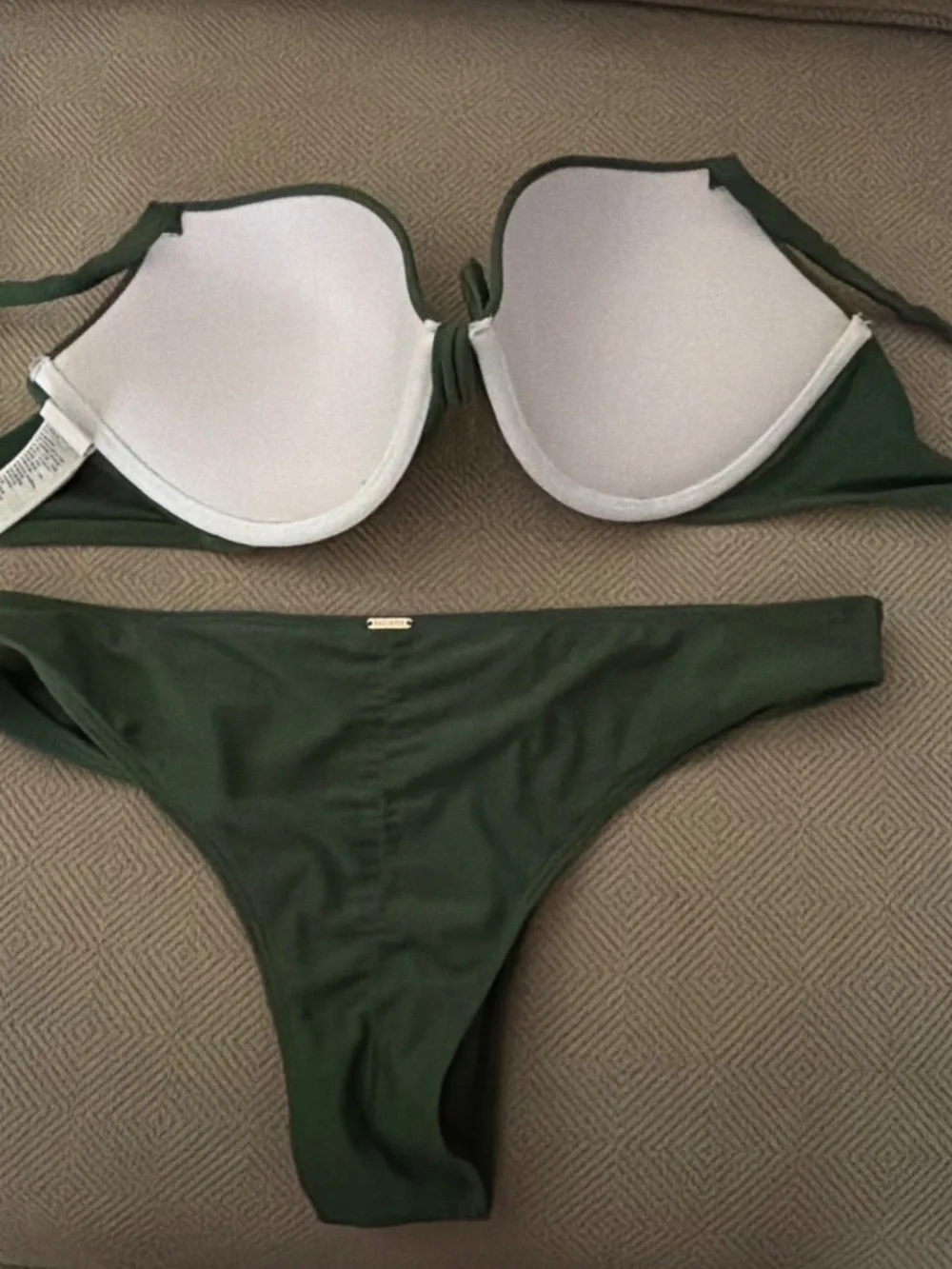 Hollister Bathing Suit - Great Condition - 36D Top, Large Bottom